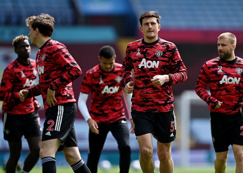 Aston Villa v Manchester United - Premier League